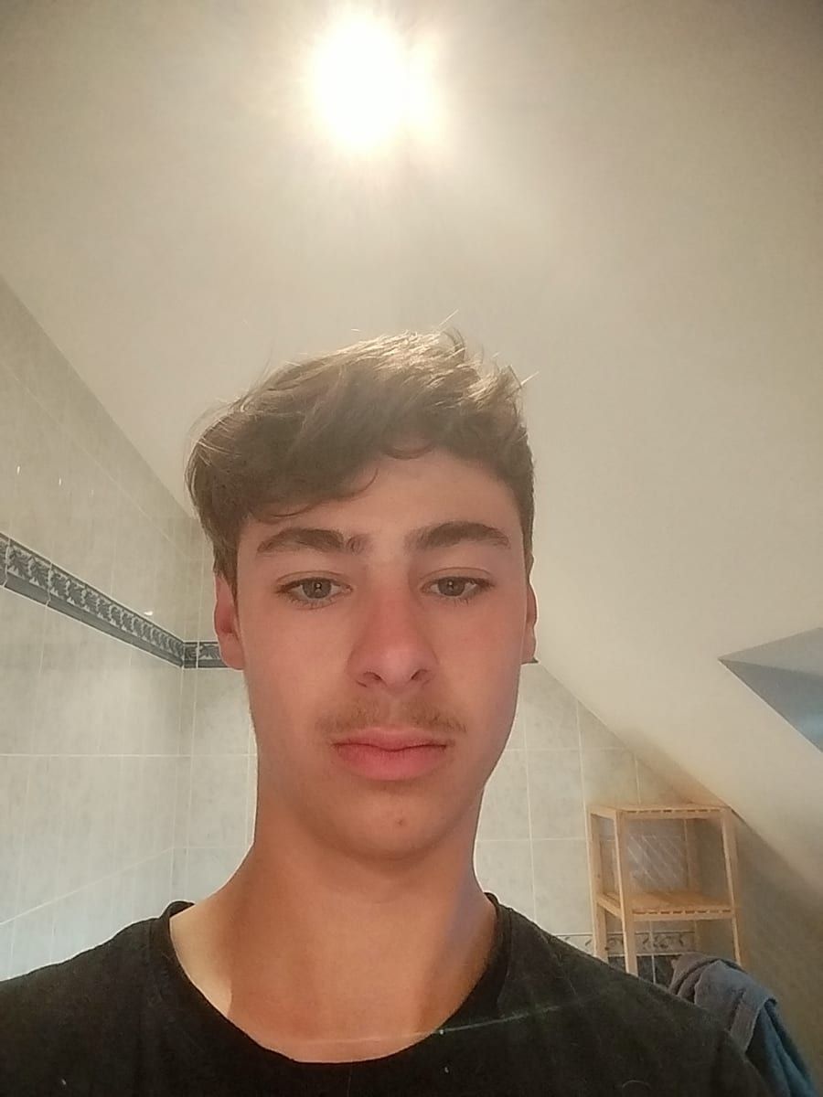 Profil de Oury
